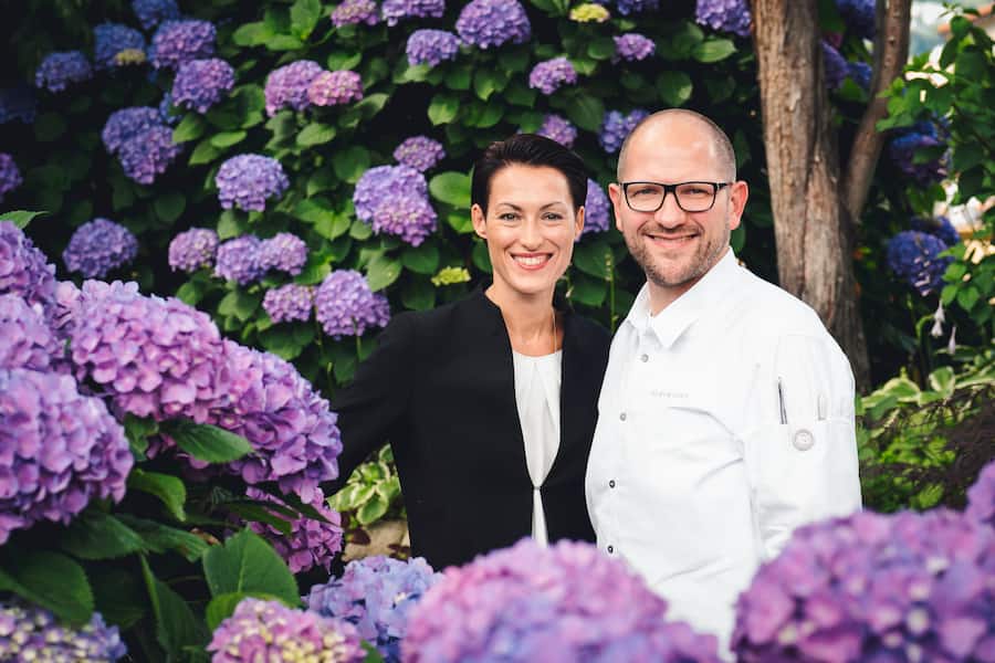 Chefkoch Rolf Fliegauf und Jenifer Fliegauf, Partnerin und Gastgeberin - Restaurant Ecco - Giardino Ascona - 19. Juni 2020 - Copyright Olivia Pulver Rolf Fliegauf, Thuna-Herz, Rolf & Jenny, Bouillabaisse (Haeppchen), Giardino, Ascona © Olivia Pulver