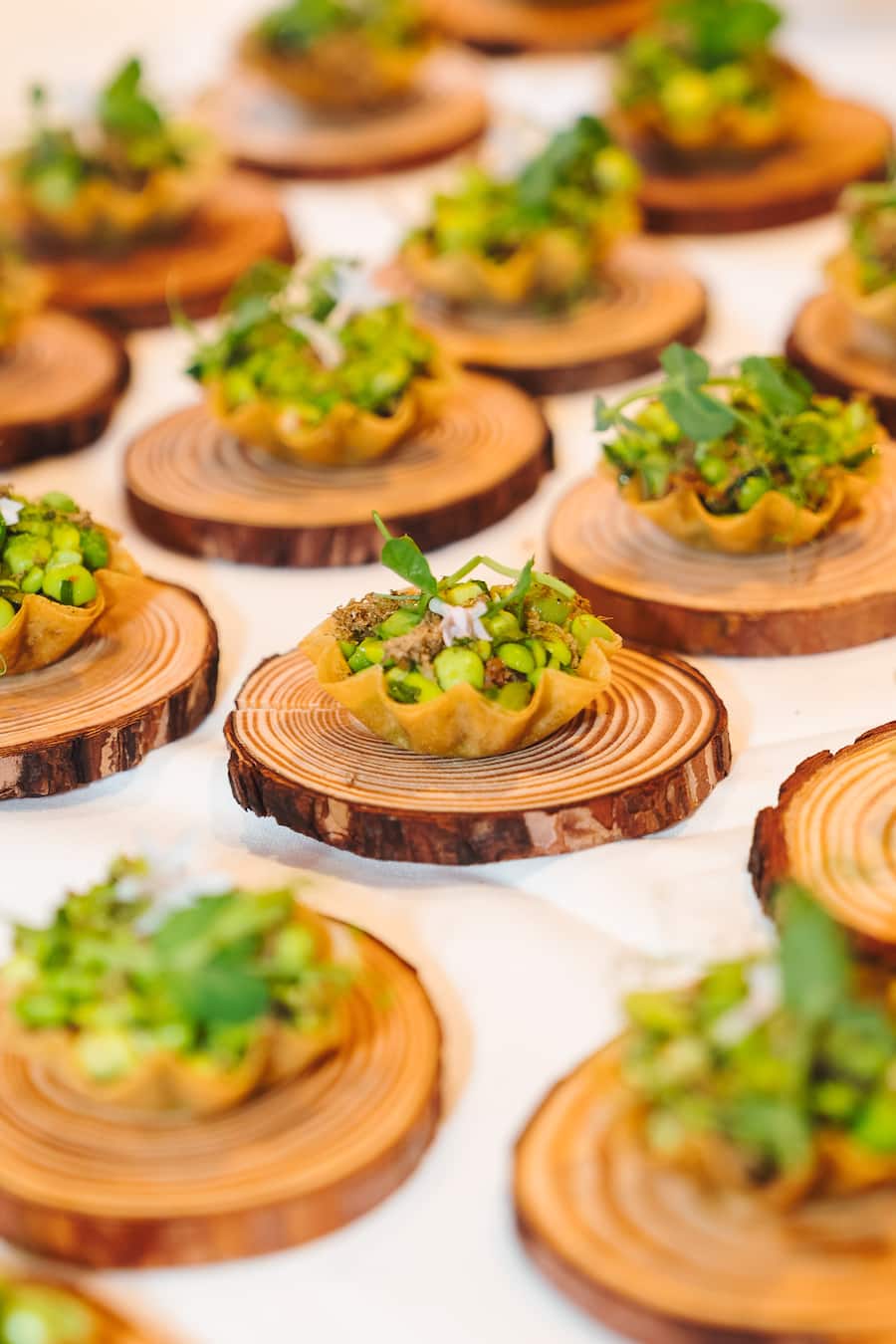 POTATO Fine Food Restaurant, Susi Wicky: Erbsen, Entenkeule, Sommertruffel - Kitchenparty 2024 - Zermatt - Copyright Olivia Pulver