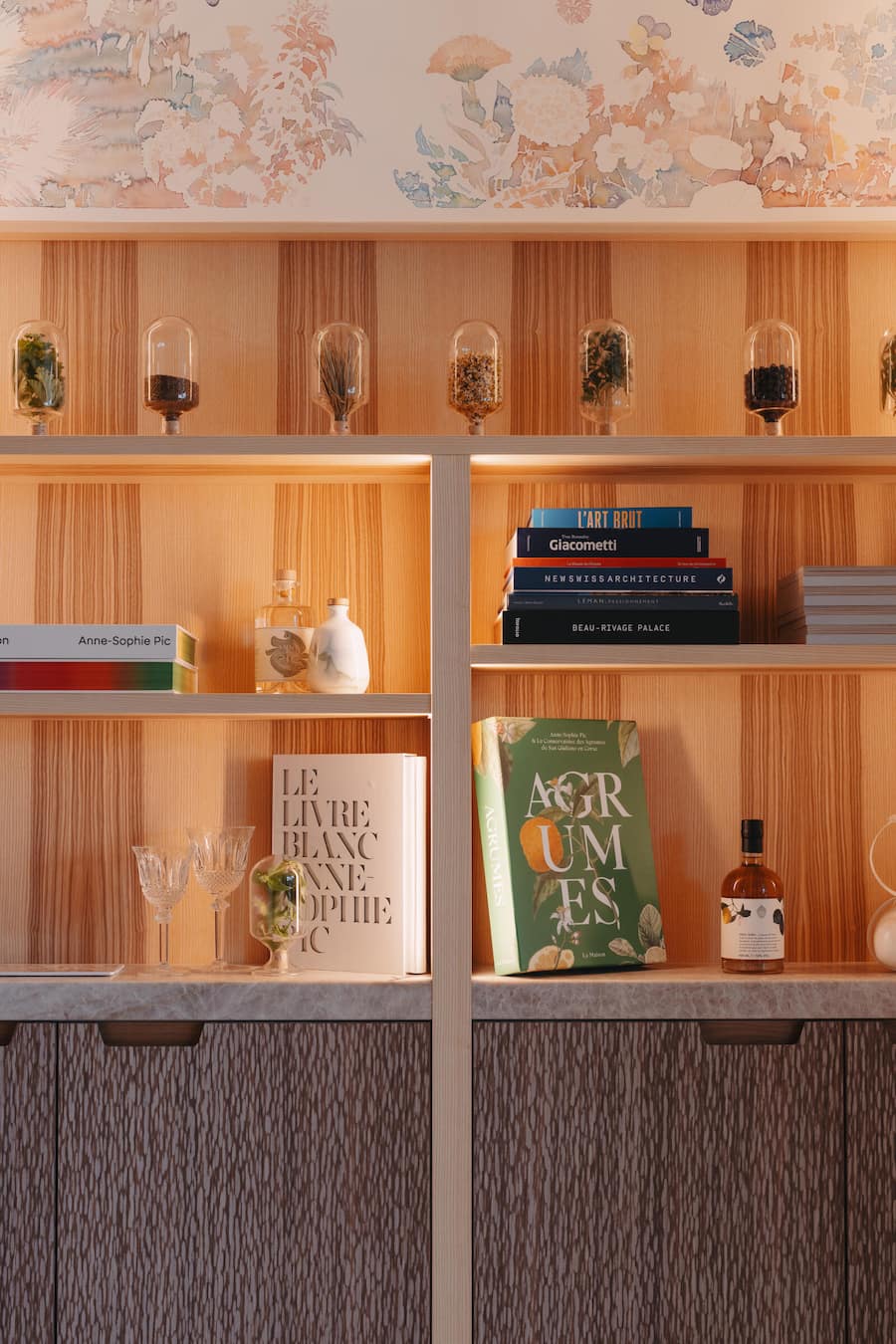 Bar im Restaurant Anne-Sophie Pic - Hotel Beau-Rivage Palace Lausanne - Sommer 2024 - Copyright Olivia Pulver