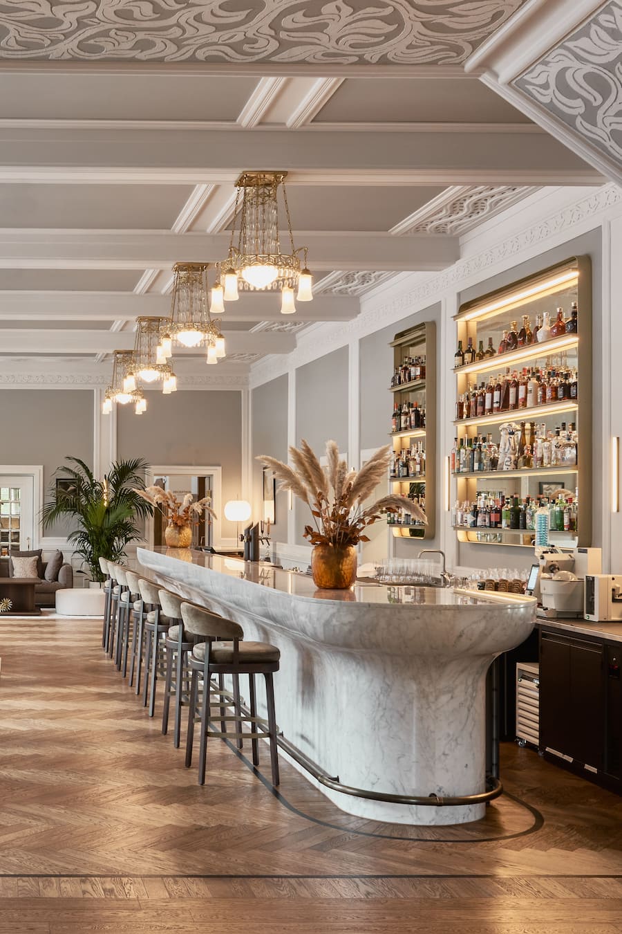 Hotspot im «Grace» St. Moritz: Die coole N/5-Bar. Drinks & Snacks.