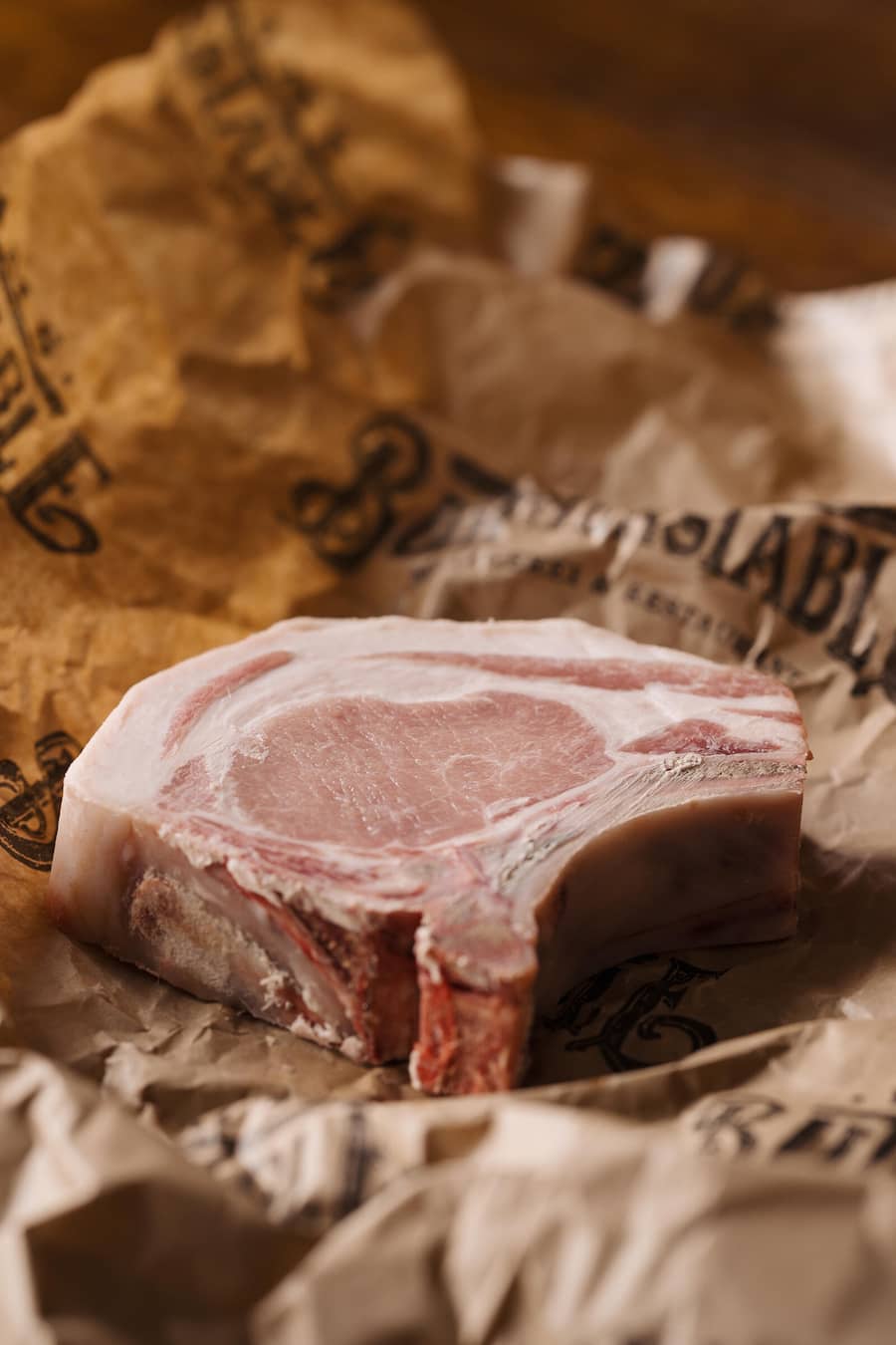 LUMA Pork Kotelett - Butcher's Table Zürich- Mario Pappa (Metzger) und Mitinhaber Lucas Oechslin (LUMA Delikatessen) - 24. Oktober 2024 - Copyright Olivia Pulver