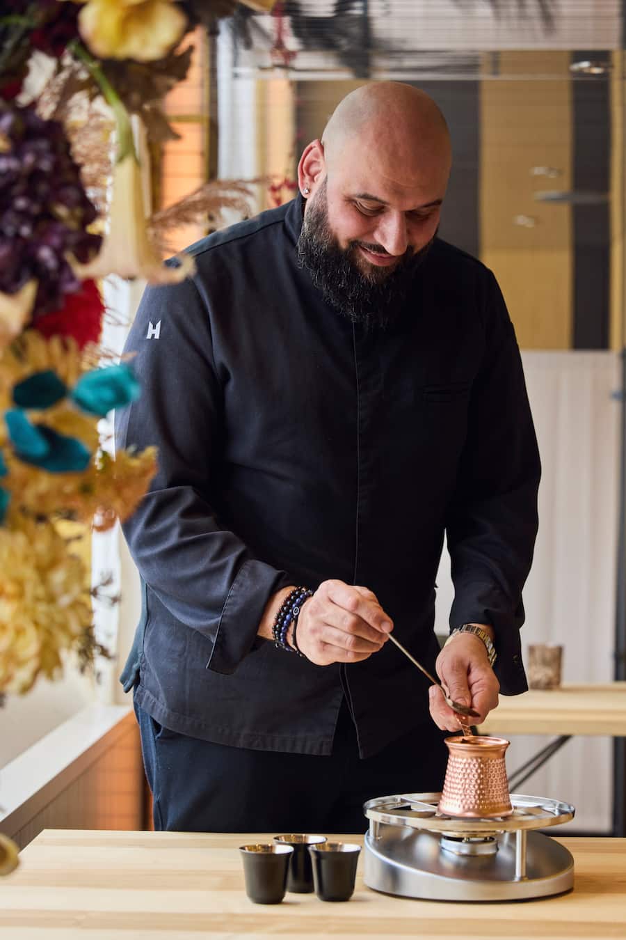 Pop-up, MS Arenenberg, Schifflände Schaffhausen, Moses Ceylan, Orientalische âMama Küche"Zubereitung Kaffee Beirut -  Libanesischer Kaffee mit Kardamom von libanesischerkaffee.ch Bern