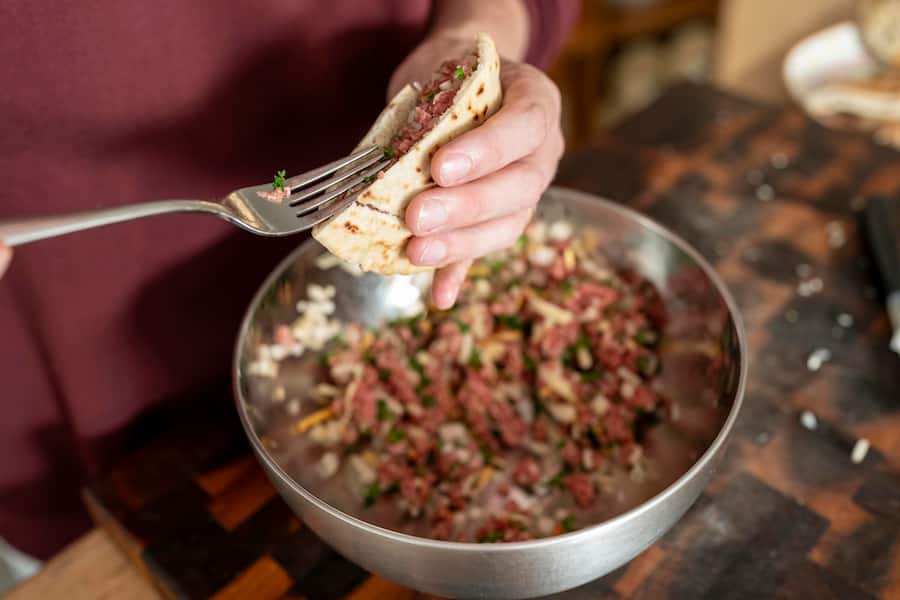 Manillio bei Noah Bachofen , in Bachofens Studio in Glarus
