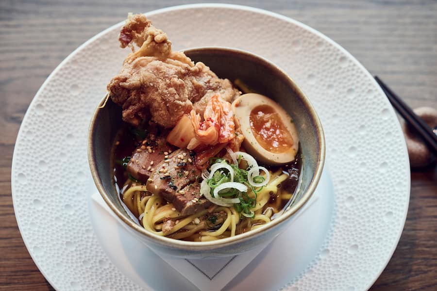 Ramen mit Schweinebauch und Chicken-Karaage