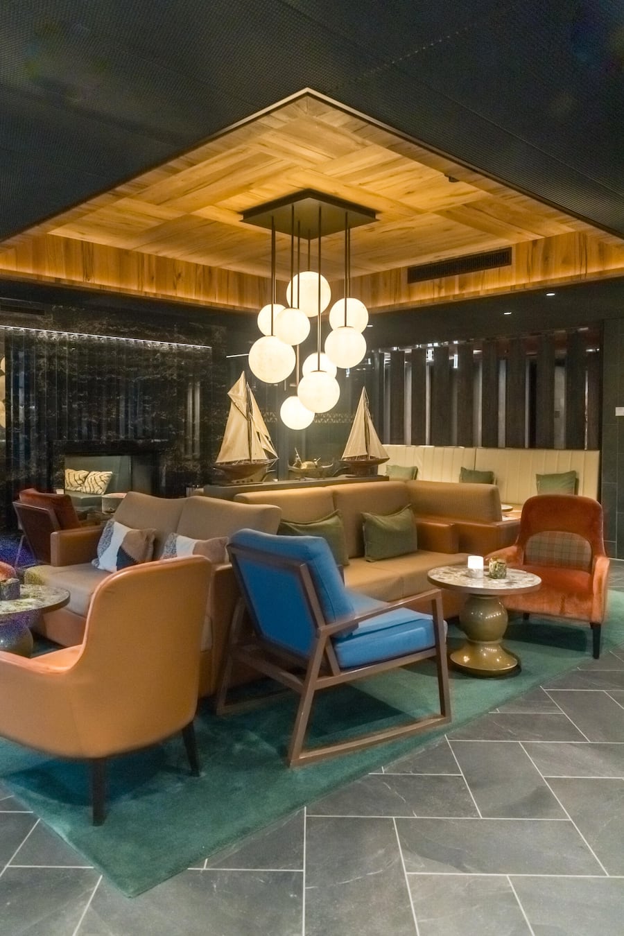 Vinum Vertikal, Weindegustation auf drei Höhen; Jungfraujoch BE Weindegustation Reportage mit Peter Keller Bergwelt Grindelwald Fotografiert in Grindelwald am 12.10.2024