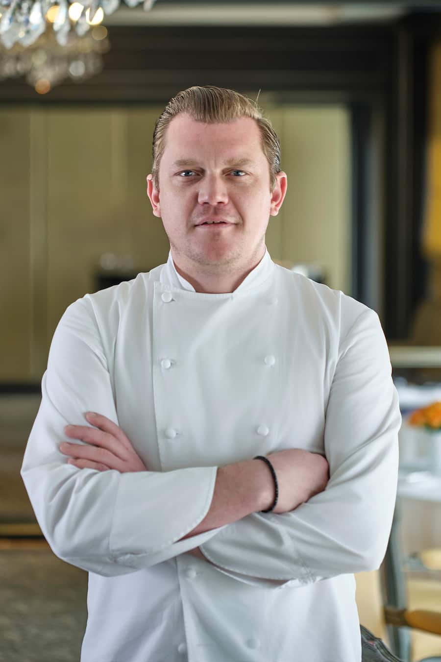 Heller checkt ein Mandarin Oriental Bangkok der GaultMillau Chef Alex Dilling