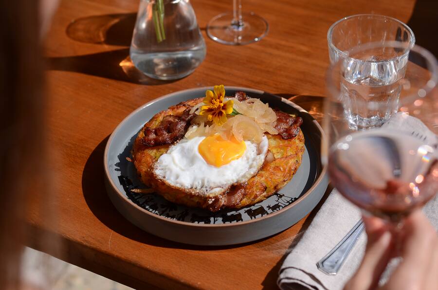 auberge-du-vallon-de-van-mattias-mathilde-jacques-dalcroze-salvan-auberge-de-montagne