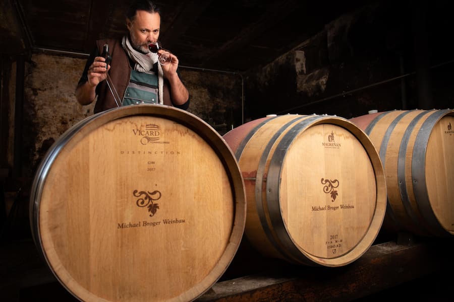 PDF an Michael Broger;Â Broger kontakt@broger-weinbau.ch