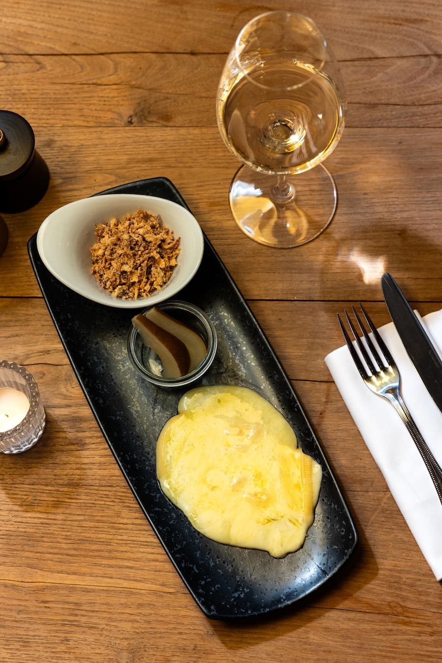 Raclette im Seehus Fotografiert am 20.11.2024 im Restaurant Seehaus in Herrliberg. Gericht: champagner Käse mit 1dl EPC Champagner Brut