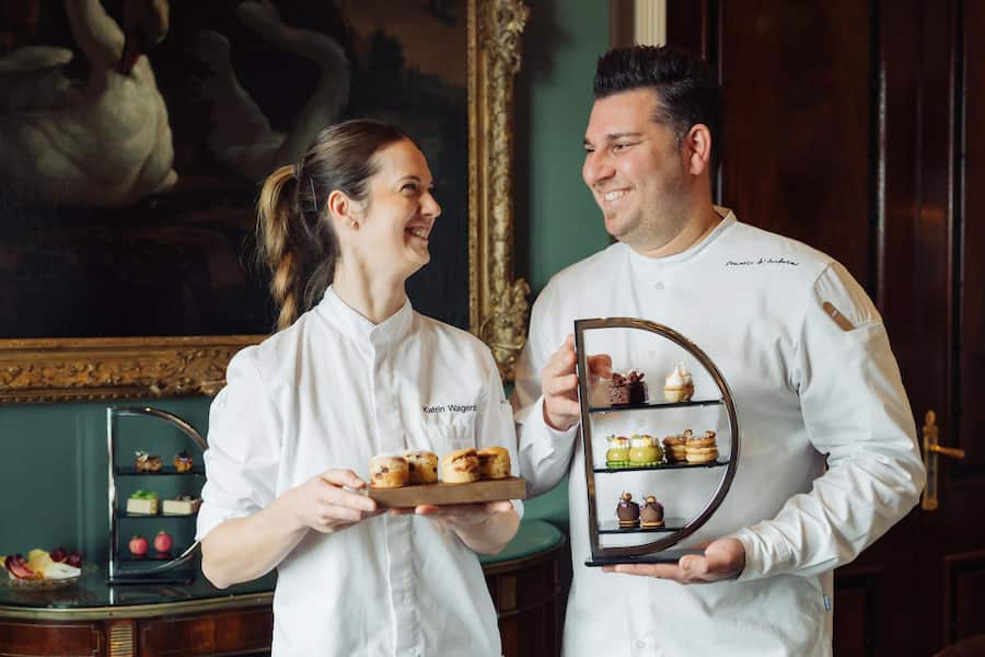 Katrin Wagenblast (Patissier Dolder) mit Marco d'Andrea (Patissier The Fontenay Hamburg) - Afternoon Tea im The Dolder Grand - Zürich - November 2024 - Copyright Olivia Pulver