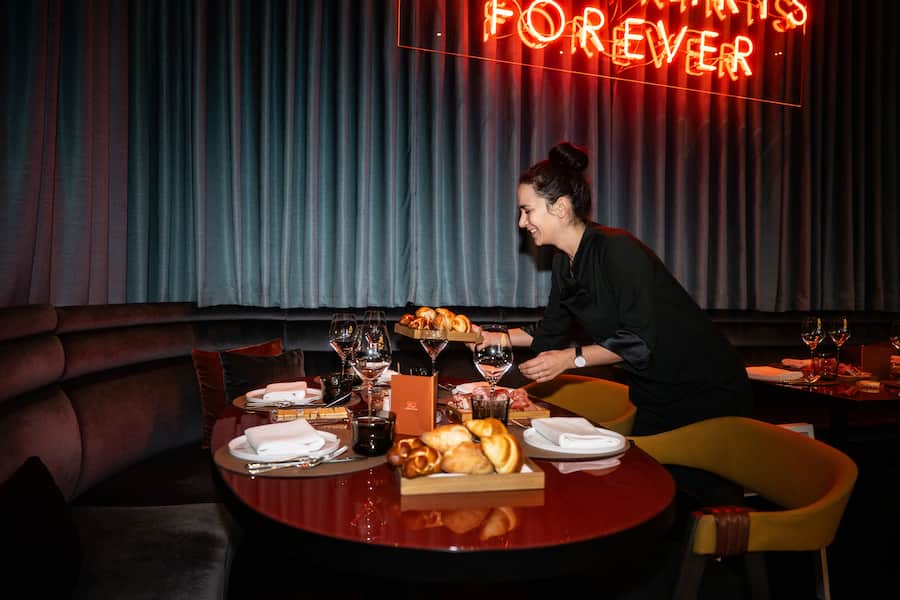 11.11.24 CAMINADA MAG - @ IGNIV ZÃRICH AUSGABE 6. BRUNCH IM IGNIV - Ines Triebenbacher