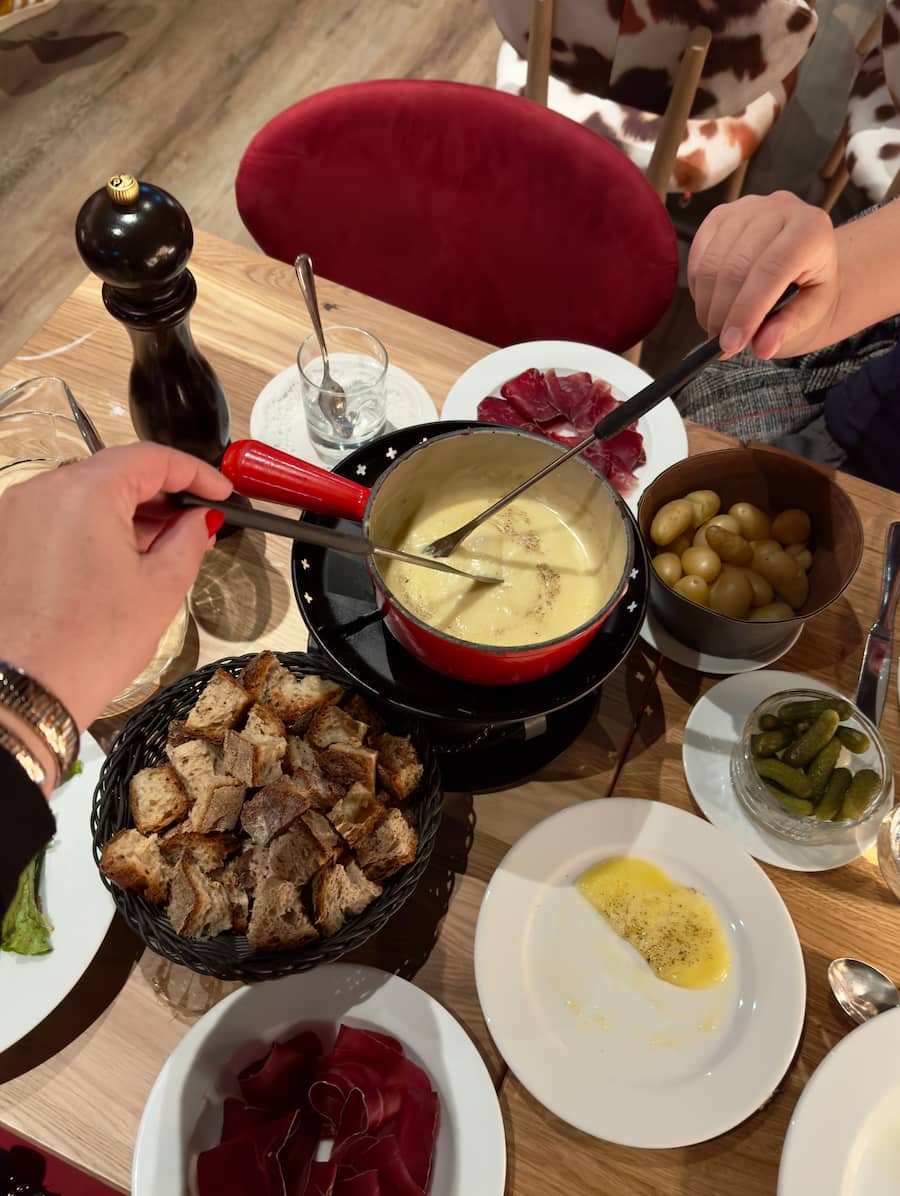 GAULTMILLAU-CHANNEL-GENEVE-L-EDELWEISS