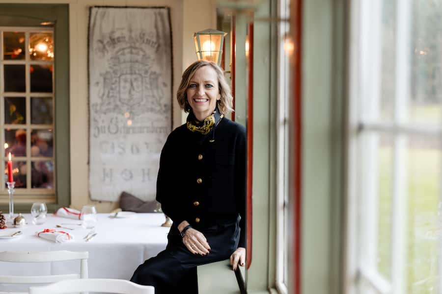 Iris Moesching, Laurent-Perrier, Kurt Moesching, Restaurant Sonne Scheunenberg, Wengi bei Büren, BE, 11. Dezember 2024. Copyright: Roy Matter