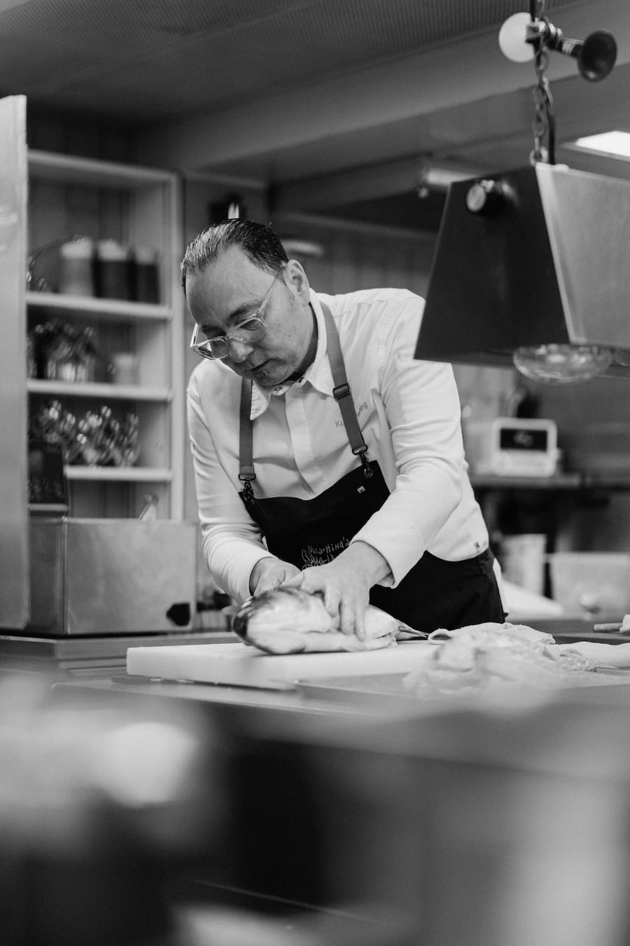 Küchenchef Kurt Moesching, Laurent-Perrier, Kurt Moesching, Restaurant Sonne Scheunenberg, Wengi bei Büren, BE, 11. Dezember 2024. Copyright: Roy Matter