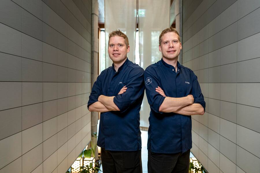 BE WTR bei Fabio Toffolon (l) und Dominik Sato , im Chedi Andermatt