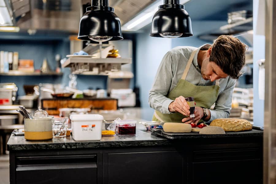 Krone SA$?umerei am Inn, James und Natacha Baron, La Punt, GR, 2025