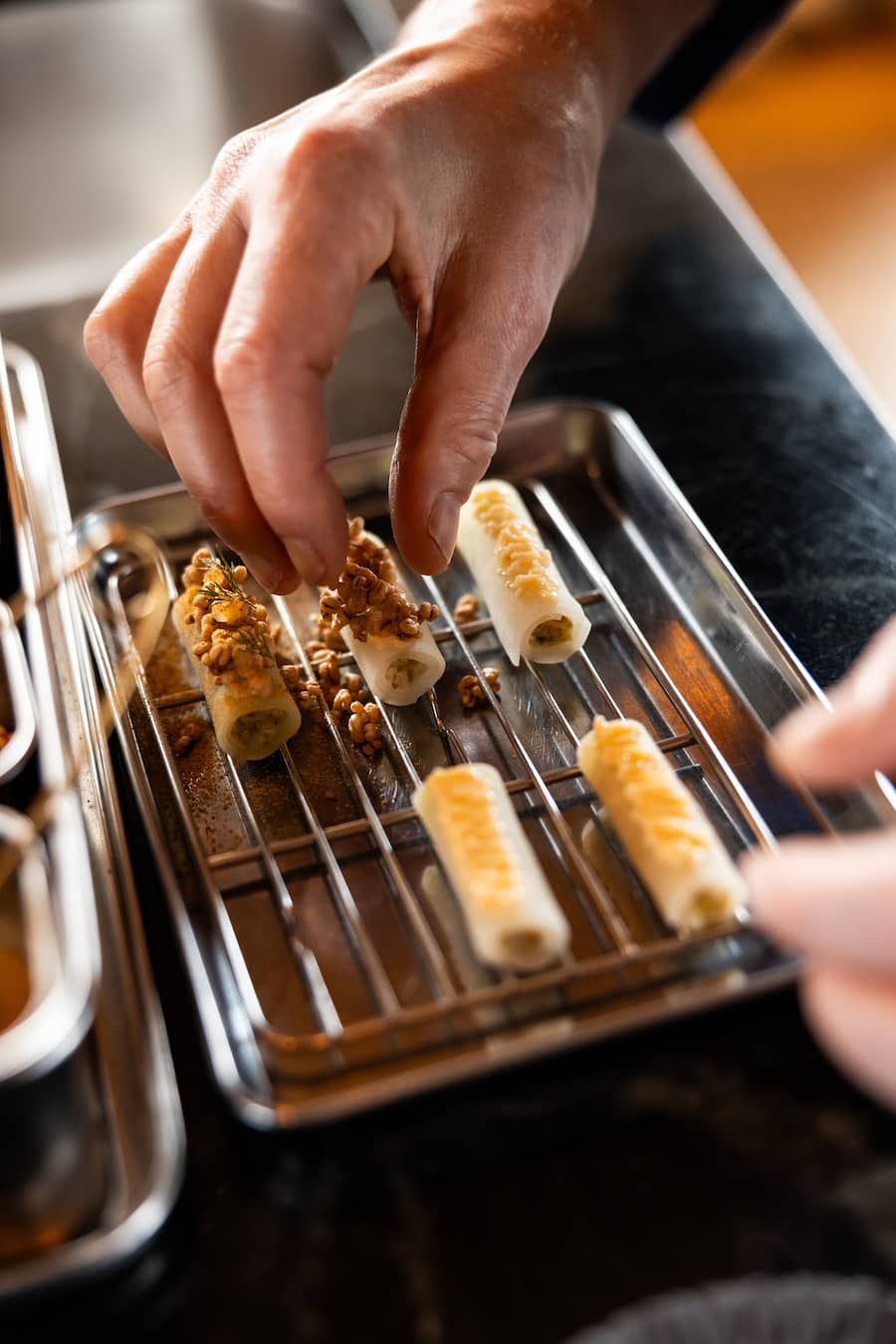 21.12.2024, Freidorf TG, Mammerstsberg, Schnapp kocht mit bei Silvio Germann (photo by Rémy Steiner for Gault Millau)