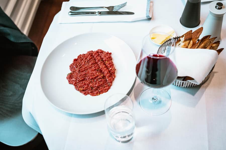 Die besten Beef Tatar - Zürich HATECKE DU THÃÃTRE, Zürich Dufourstrasse