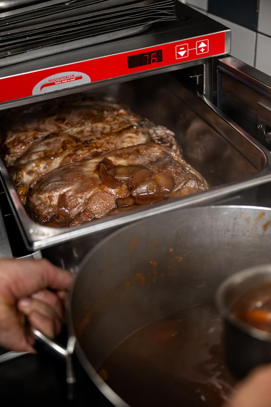 GMC - "Schnapp kocht mit" Rolf Fuchs Panorama Hartlisberg, Steffisburg - 08.02.2025 by Adrian Bretscher