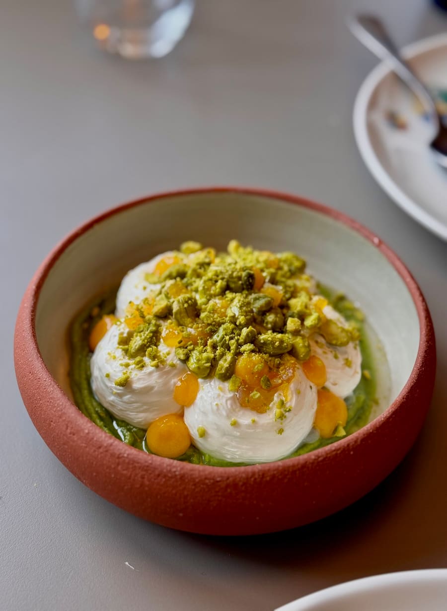 GAULTMILLAU-CHANNEL-GENEVE-MAYRIG-BISTROT-CAROUGE