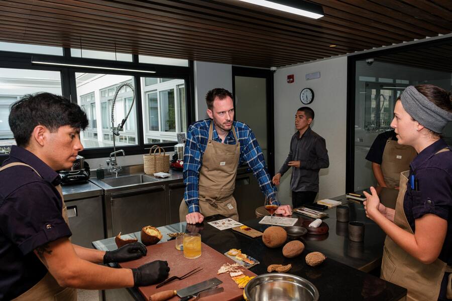 Nachmittags tauchten wir in die Welt der Schokolade ein. Die Casa Túpac beherbergt eine innovative Testküche, die mit Zutaten aus dem Amazonas experimentiert Inspirationsreise von Markus Arnold, Chefkoch Steinhalle Bern, in Peru