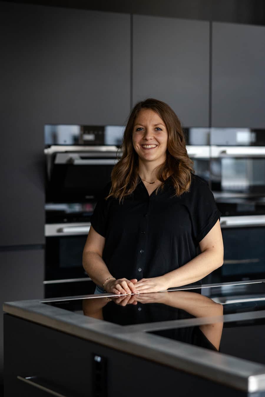 20.02.2025, Zürich, Neu bei Coop: "Nice" by Betty Bossi, Deborah Beer (photo by Remy Steiner for Gault Millau) Lena Götsch und Deborah Beer von Coop lancieren ein neues Produkt, aus Foodabfällen, die sonst weggeworfen würden