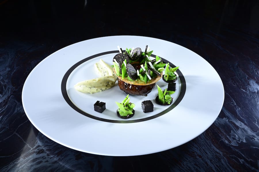 Gericht: Pied de Porc; Restaurant Crissier, Hôtel de Ville de Crissier