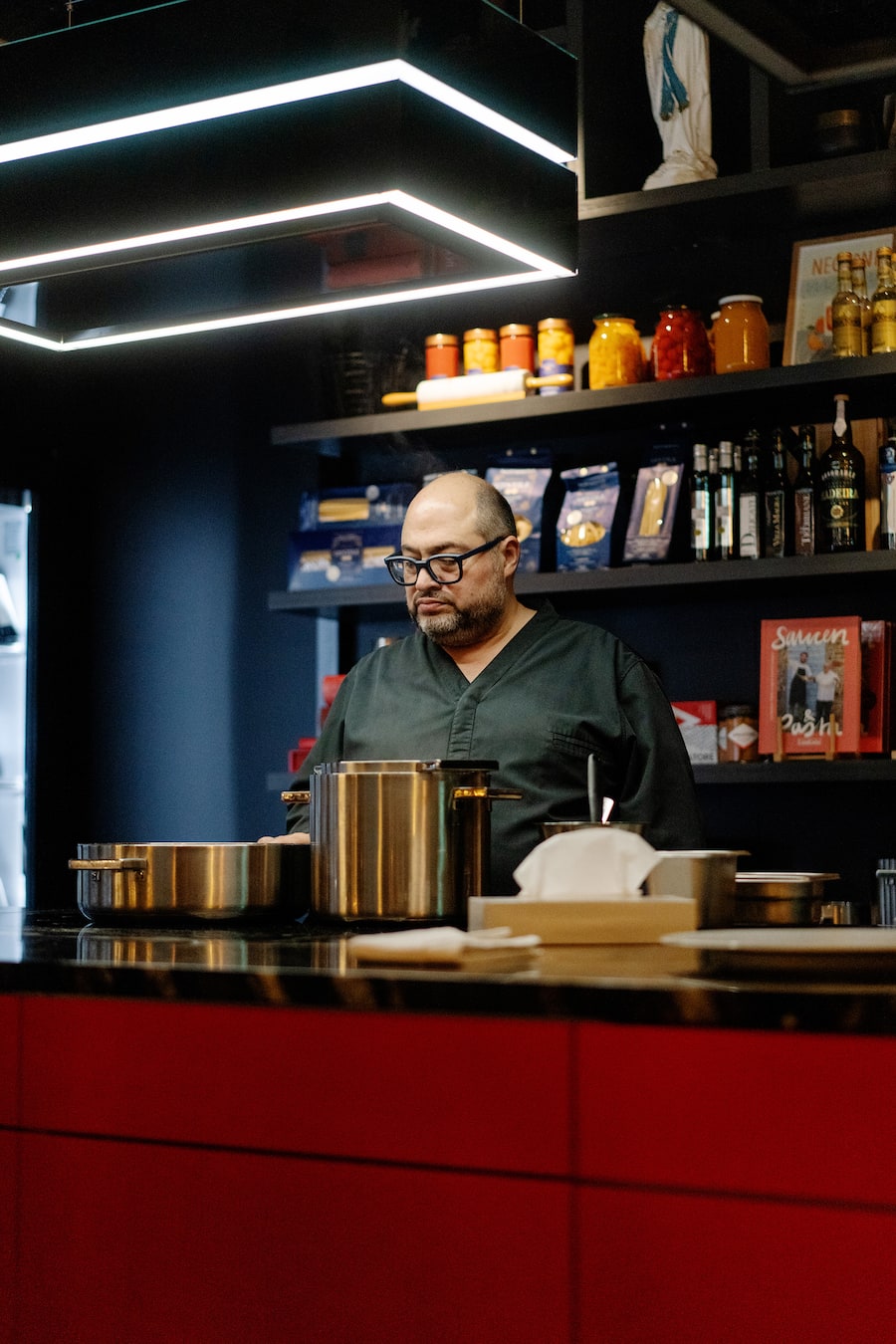 Antonio Colaianni am Herd Cucina Trattoria Freilager