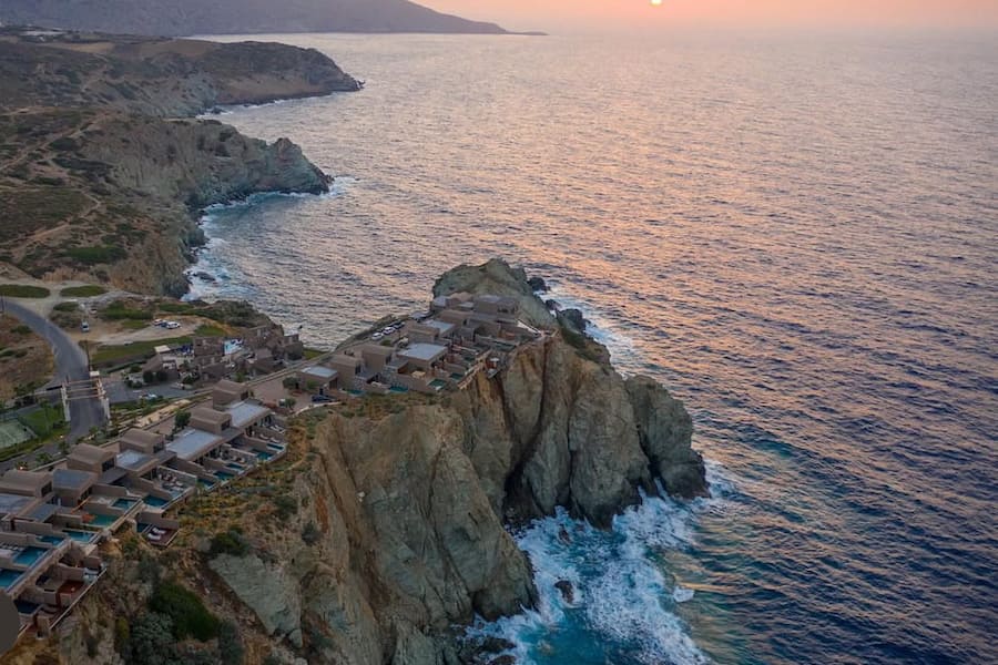 gerardo-metta-auberge-d-hauterive-calea-ouverture-grece