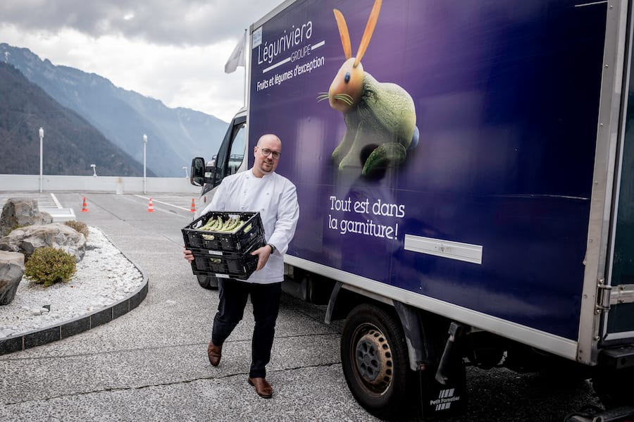 Stéphane Décotterd Glion asperge de Saillon et truite fumée Léguriviera
