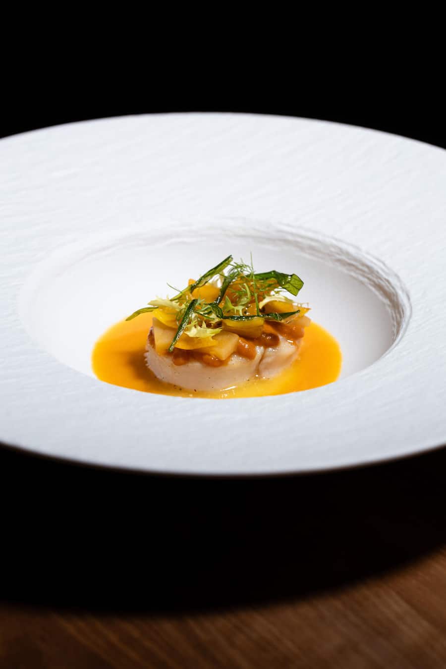 Lukas Kiener, Amex Talente Fotografiern in der GEDULD in Burgdorf am 23.10.2024 GERICHT: Kabeljau, Kumquat, Kürbis