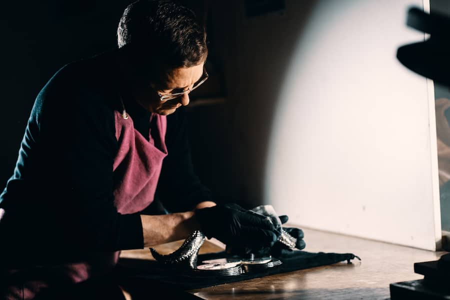 Meister 1881, Widder Bar