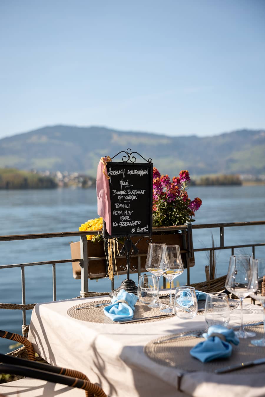 12.04.2025, Country Guide Zuerichsee, Restaurant Schifffahrt, (photo by Remy Steiner for Gault Millau)