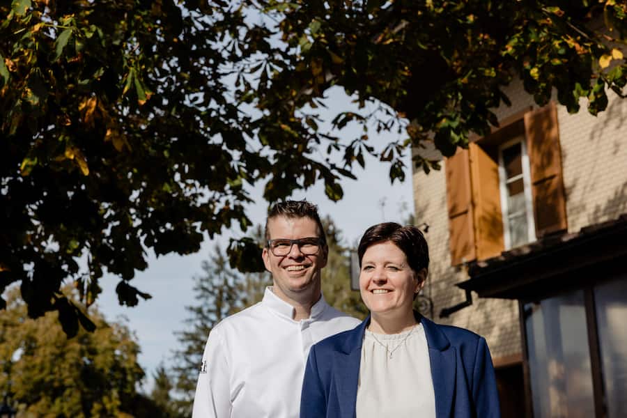 Sarah und Christoph Hunziker, GMC Jubiläum mit JRE-Gastköchen, 10 Jahre Schüpbärg-Beizli, in Schüpberg BE, 13. Oktober 2024. Copyright: Roy Matter