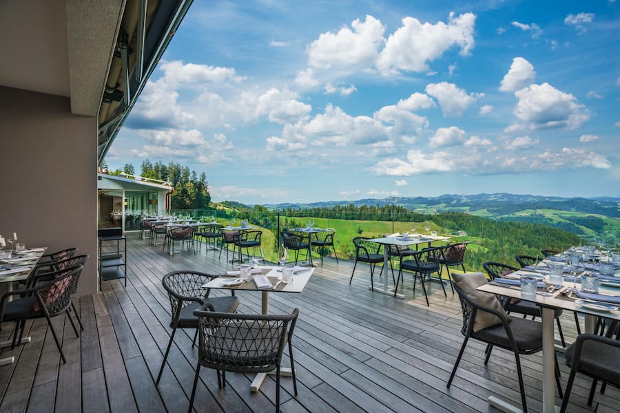 Blick ins Emmental, Emmentaler Küche: Das Boutique-Hotel Moosegg von JRE-Koch Daniel Lehmann.