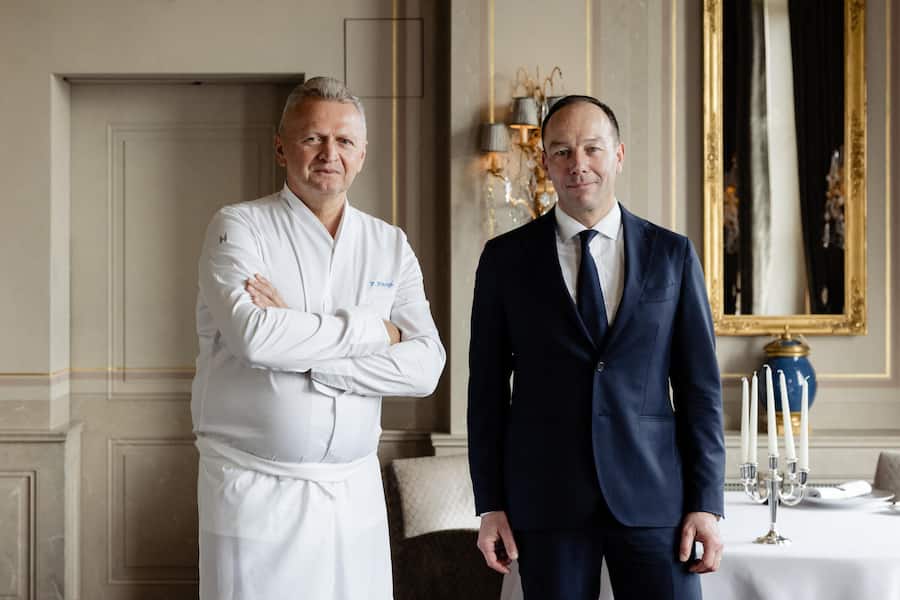 Peter Knogl, Küchenchef, Direktor Mark Jacob, Grand Hotel Les Trois Rois, Basel, BS. 17. Oktober 2024. Copyright: Roy Matter