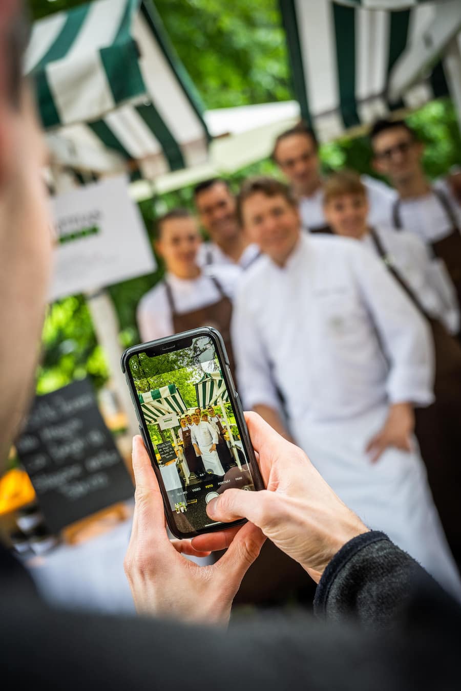 Selfie Time! Starchefs, vergnügt vor der Kamera.