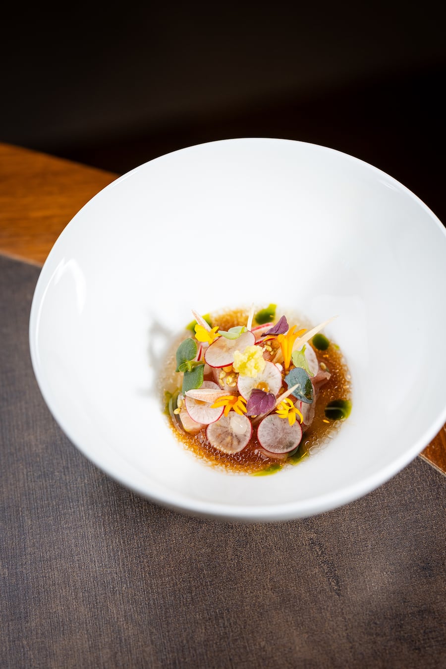 11.05.2025, The Chedi Andermatt, Generalversammlung Grandes Tables Suisses, Toro-Tatar, Ponzu, Radieschen und Myiogo (photo by Remy Steiner for Gault Millau)