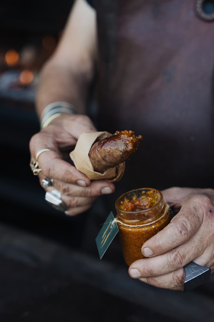 Wurst mit Rüeblisenf - Wiesner Mysterion - Bramboden Entlebuch - Mai 2025 - Copyright Olivia Pulver