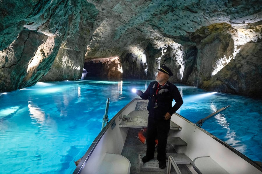 Unterhalb der Weinberge von Virets liegt der grösste Süsswassersee Europas der die Touristenattraktion der Gemeinde ist
