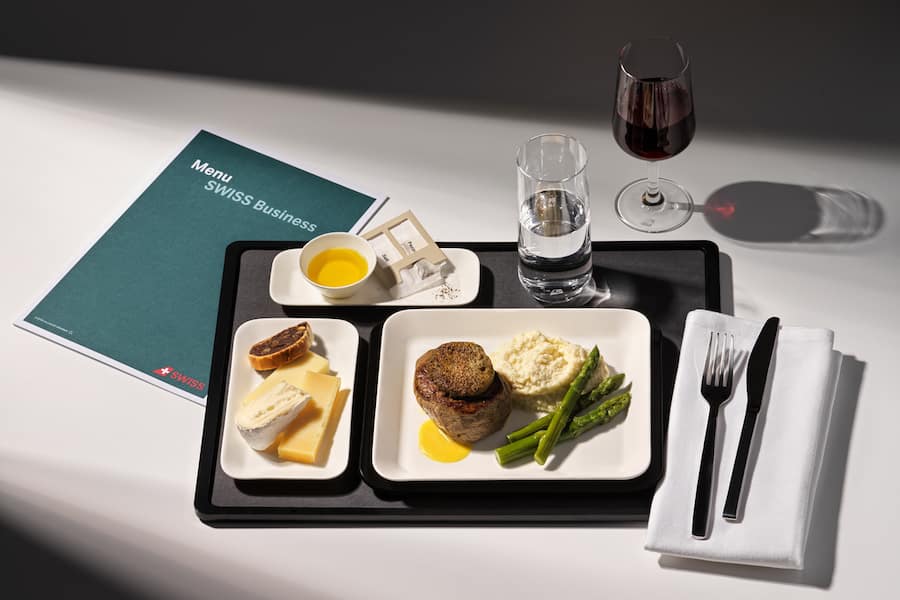 Business Class Kalbsfilet mit Parmesankruste, Safranrahmsauce
