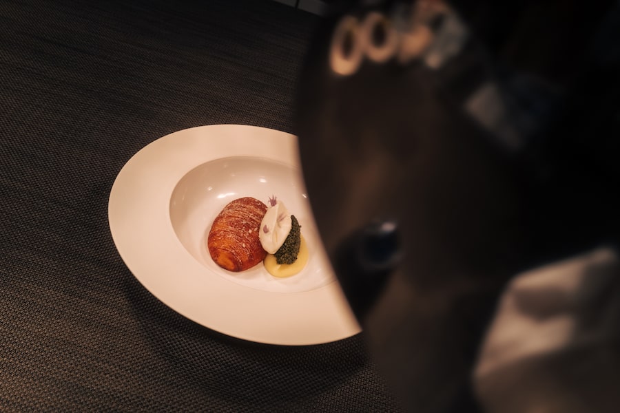 Hasselback Potato Tonburi EMP Frühlingsmenü