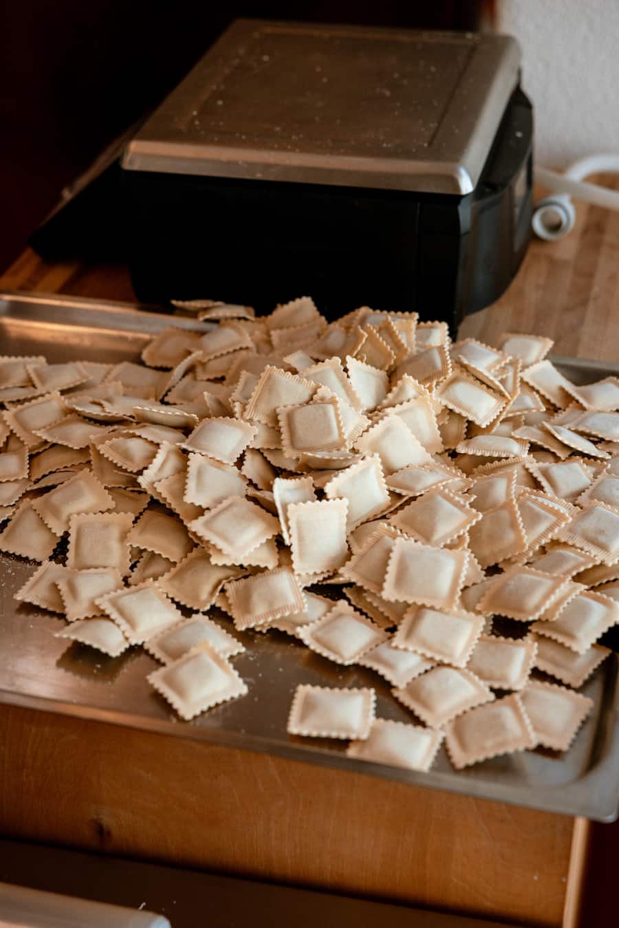 18.07.2025, Zürich, Fontana Ravioli, Patrizia und Olivia Fontona (photo by Rémy Steiner for Gault Millau)
