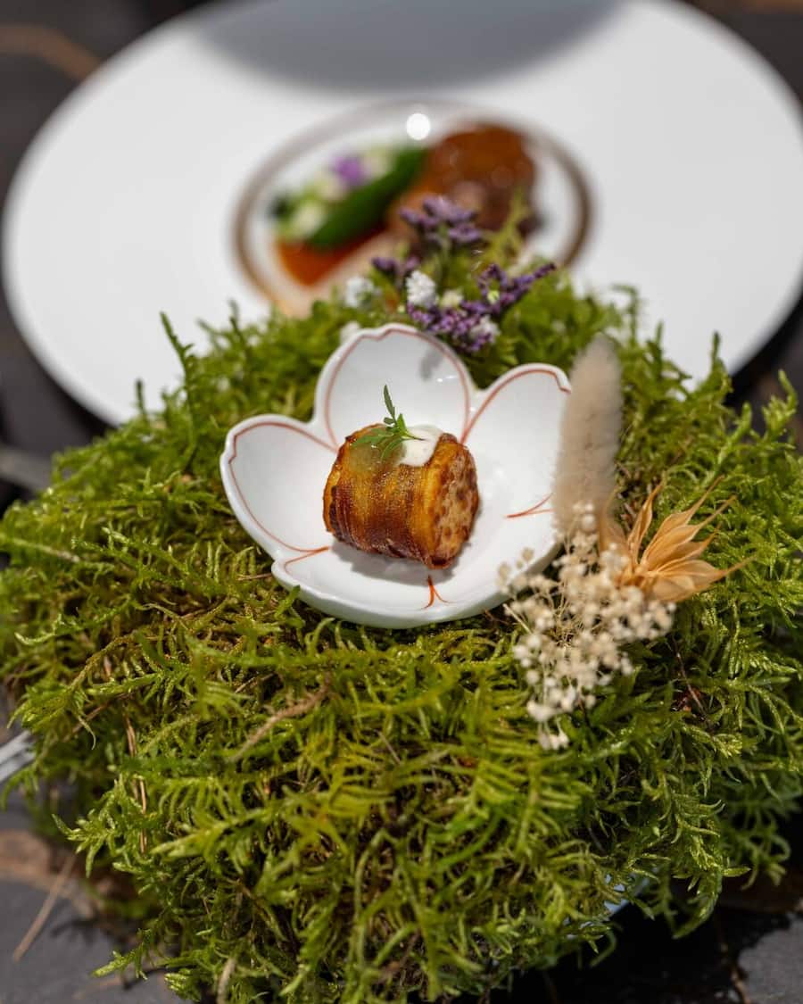 L'agneau est dans le prés. Danny Khezzar. La Gaude