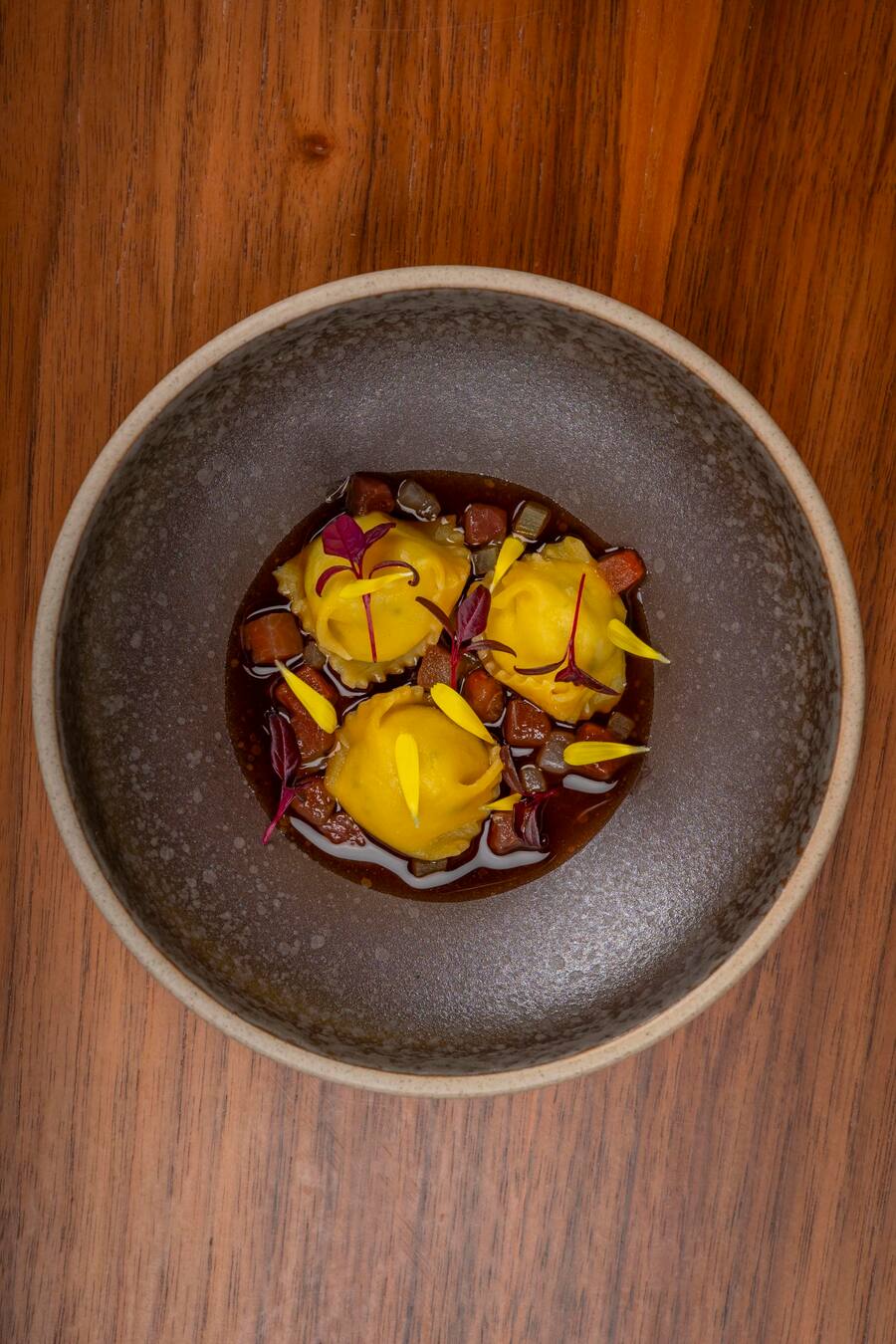 "Vo Hie"-Stefan Beer, Radius, Victoria Jungfrau, Interlaken, BE