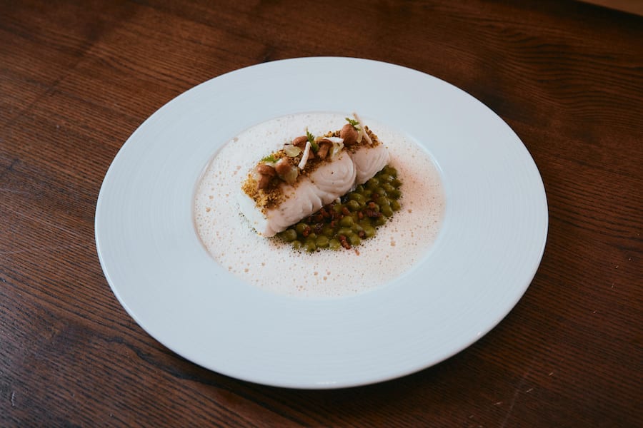 Yanick Walker: Zander vom Lago Maggiore / Demeter Erbsen / Ingwer / Speck