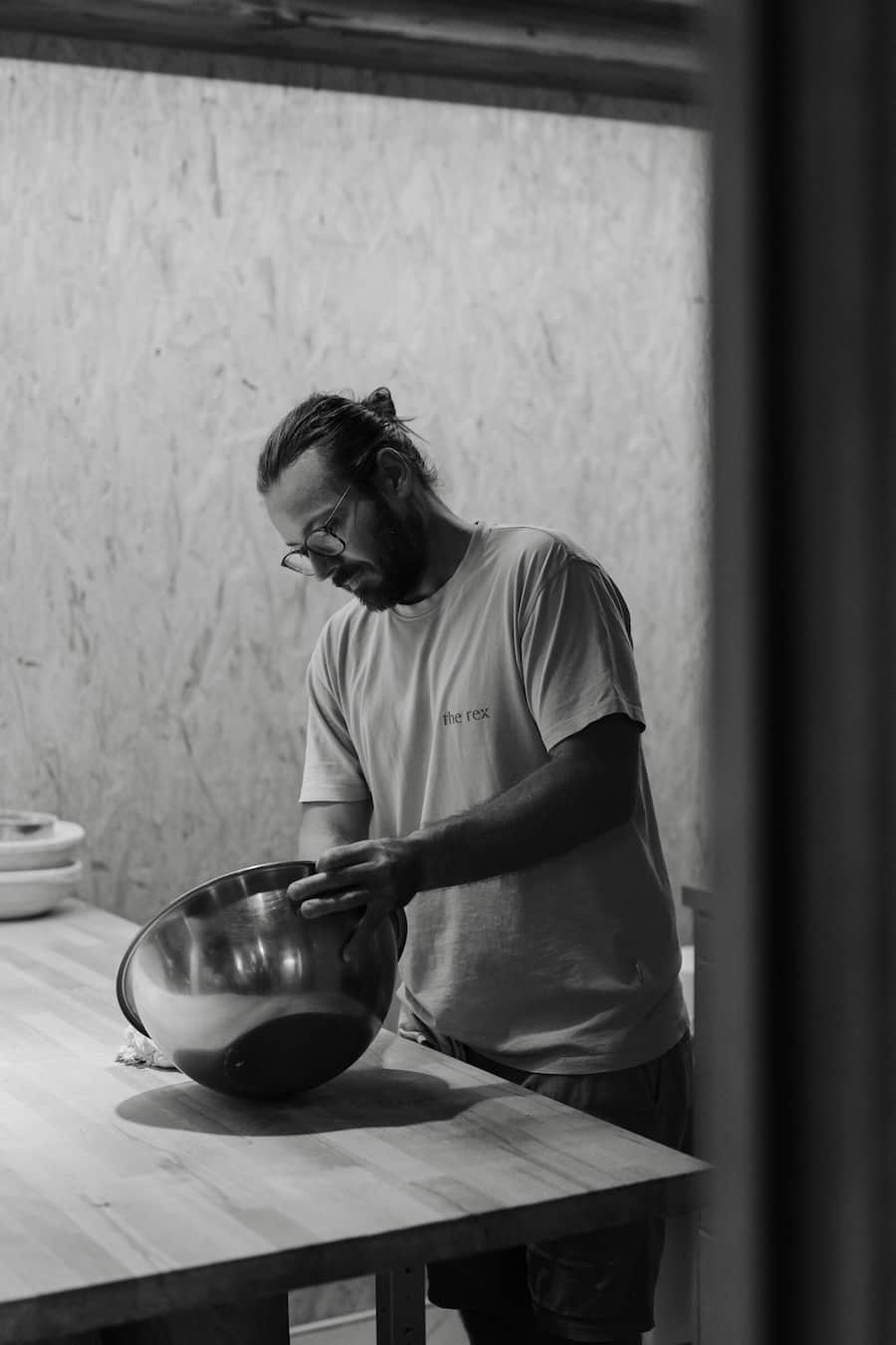 Thomas Haugstvedt in der Backstube - Backzeit Zermatt - Juli 2025 - Copyright Olivia Pulver