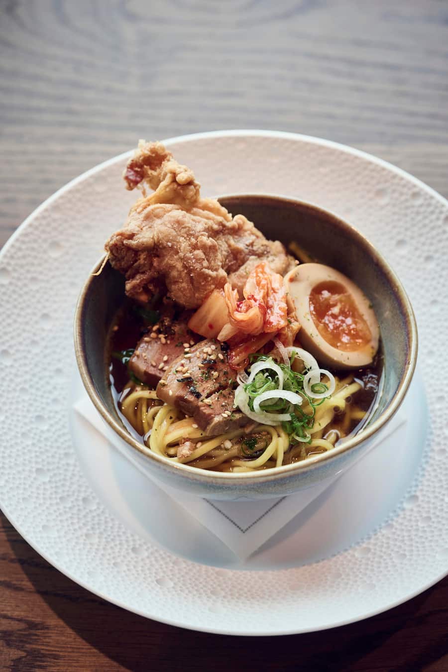 Ramen mit Schweinebauch und Chicken-Karaage