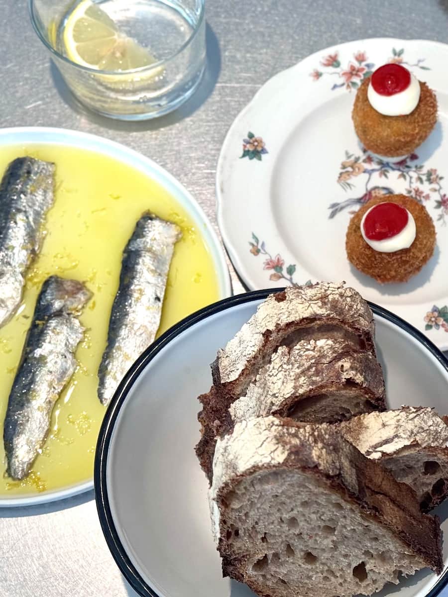 GAULTMILLAU-CHANNEL-GENEVE-COIN-COIN