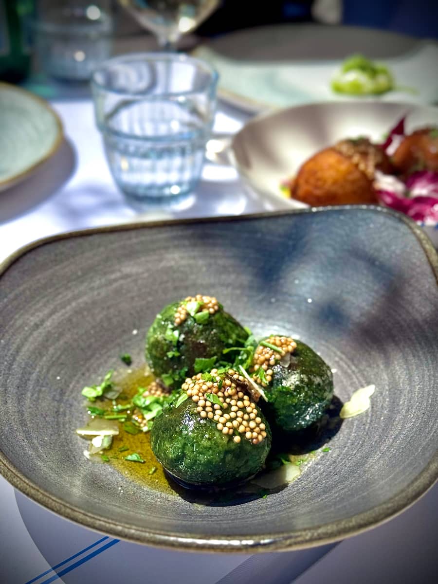 GAULTMILLAU-CHANNEL-MEGEVE-FRANCE-CHALET-LUPO